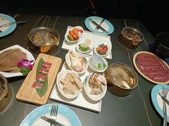 -雍容荟帝王蟹活龙虾展台自助(IFS黑金店)