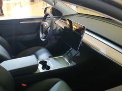 -TESLA 特斯拉(北京颐堤港体验店)