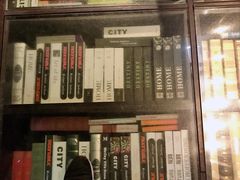 -钟书阁(松江泰晤士小镇店)