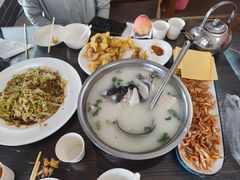 -雪湖煜辰鱼头老店(雪野湖店)