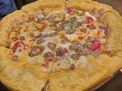 -Dragon Pizza•圆脸龙披萨·牛排餐厅