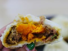 咸蛋黄超人包-老陶包子铺(南大西南村店)