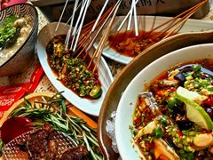 -小董哥烤串·爆汁大油边(故宫店)