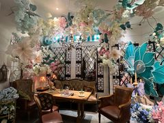 -秘密旅行Bonjour(黑金冠 江南西店)