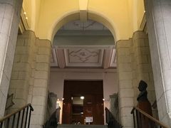 -香港大学