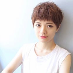 -明洞造型精品烫染