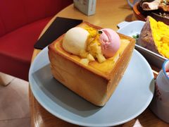 -蜜桃餐厅·伴山(海岸城店)