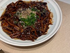 -八府香鸭·啫啫煲(华山路店)