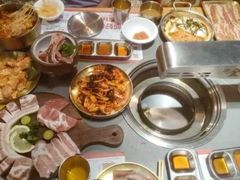 -金龙烧烤·牛肉面(西塔店)