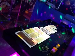 -唯爱KTV聚会餐厅(仙林东城汇店)