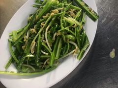 -明记烧鱼美味店