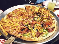 夏威夷和垃圾桶双拼-Tubestation站点比萨(五道营店)