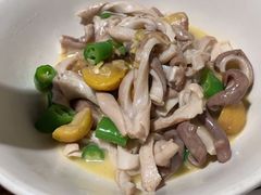 -聚鑫朋酸菜肥肠(文艺路口店)