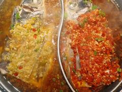 -阿瓦山寨·湘菜现炒·剁椒鱼头王(咸阳总店)