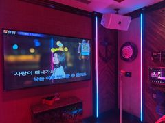 -UK派对KTV(日月广场店)