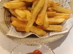-LESCEDARS Brasserie Bistro香柏树