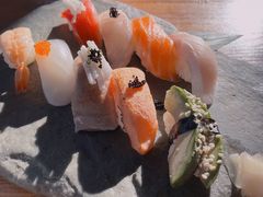 彩虹手握寿司拼盘-Hatsune隐泉日式料理(三里屯太古里店)