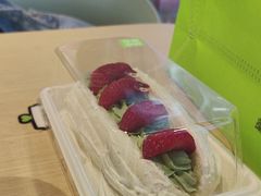 -奈雪的茶(青岛卓悦里INTOWN店)
