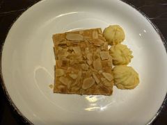 -海派悦庭·海胆烧麦·新融合菜(凯德广场店)