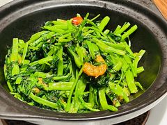 -港丽餐厅(正大店)