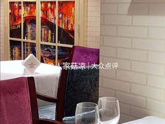 -深圳富苑皇冠假日套房酒店