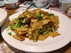 -黄泥岗·地道湖北菜(奥特莱斯店)