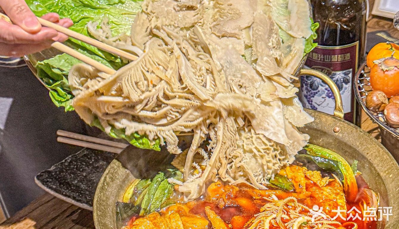 谁说太原人不会吃？吃毛肚跟吃面一样