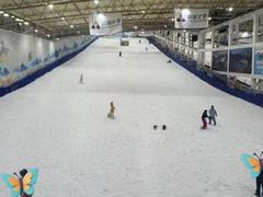 -乔波室内滑雪场