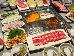 -海底捞火锅(新松江路店)