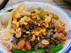 鸳鸯螺蛳粉-西环肥仔螺蛳粉(总店)