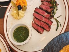 -Mark&Mars Restaurant