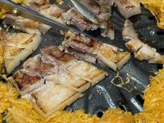 -明洞阿姨·韩式酱蟹烤肉·创意料理(三元桥店)