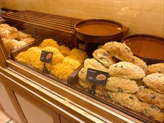 -小飞象面包公社(珠江路金鹰店)