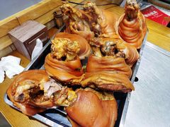 猪肘子-韩阳王石板烤肉