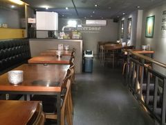 -BHC炸鸡(明洞总店)