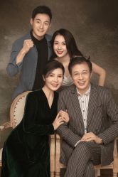 -时光纪亲子全家福照相馆(静安店母女写真父母纪念照)