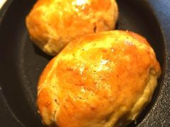 酥皮水牛奶菠萝包-陶陶居酒家(海岸城店)
