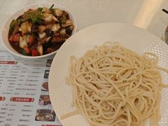 -汗腾格里·风味餐厅(新疆驻京办店)