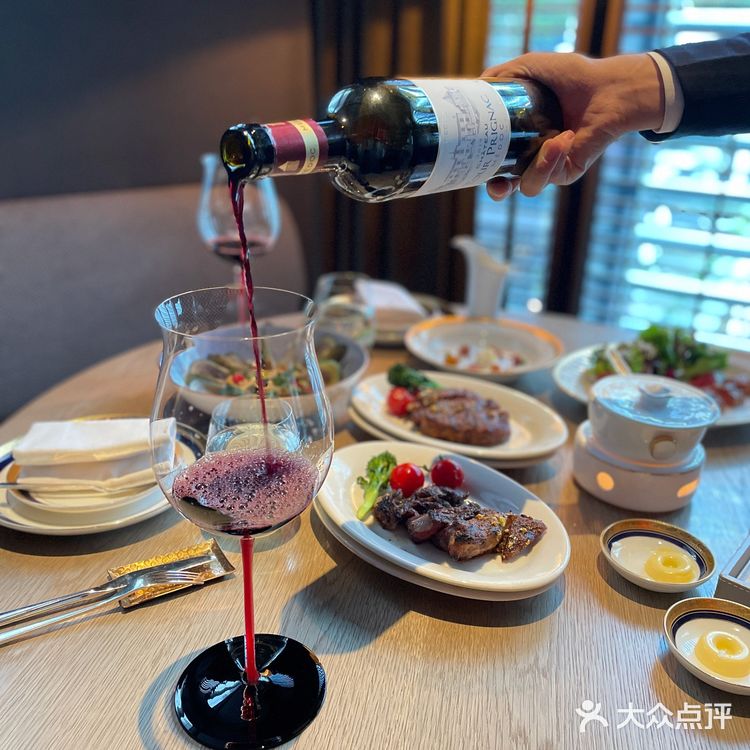 黑珍珠2022|浪漫又精致牛排家🥩黑金餐厅🍴