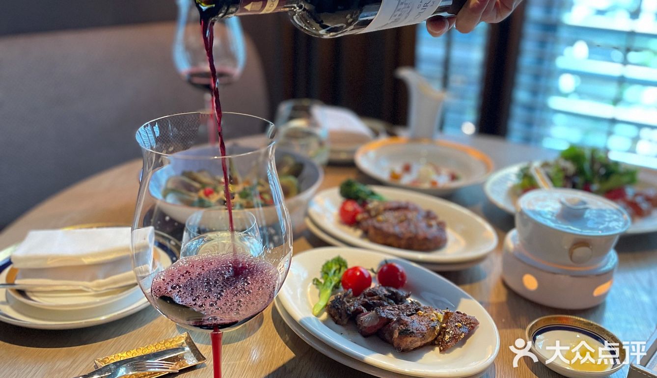 黑珍珠2022｜浪漫又精致牛排家🥩黑金餐厅🍴