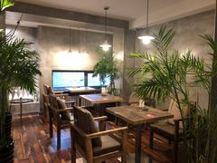 -HIGH FIVE哈福手工汉堡(桂林路店)