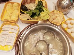 -润园四季椰子鸡火锅(华侨城创意园店)
