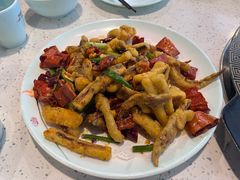 -巧克力渔家.小船海鲜胶东菜(万平口店)