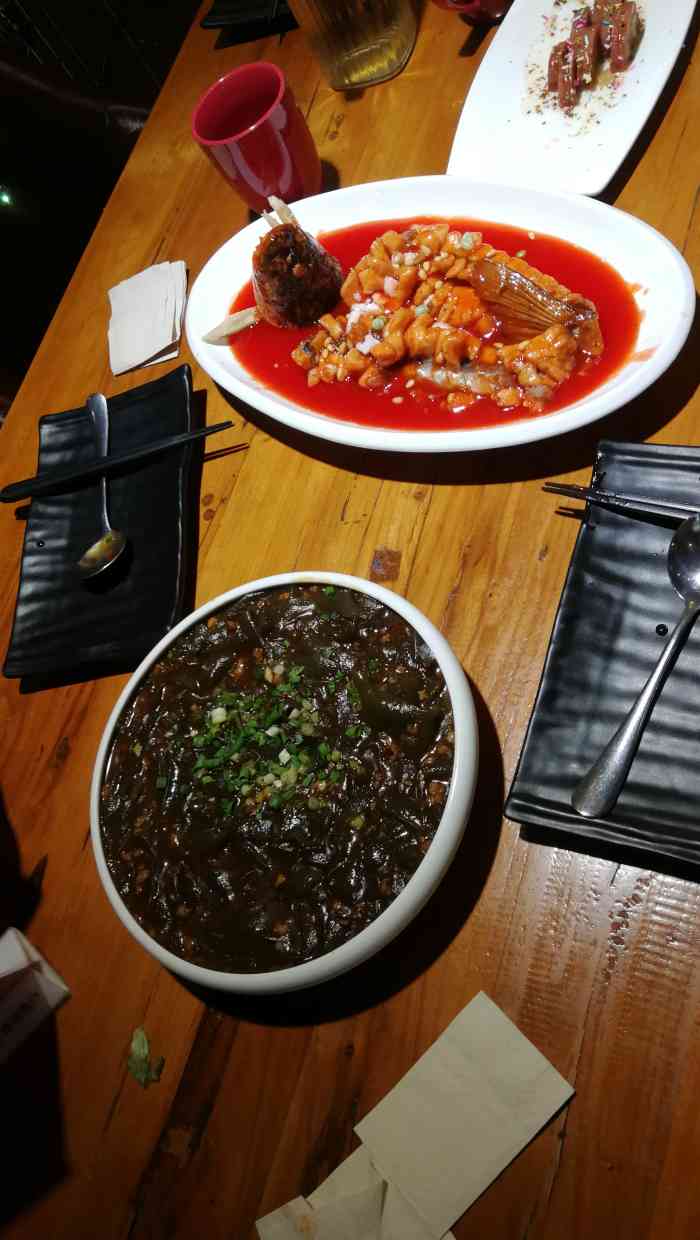 五味巷子生活主题餐厅-"味道不错 上菜很快 环境很好 会经常去.