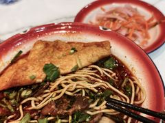 -刘二姐襄阳牛肉面(鸟巢店)