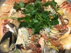 冬阴功海鲜煲-泰霖泰国美食
