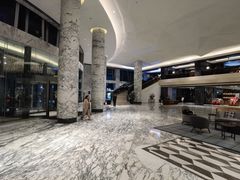 -上海虹桥祥源希尔顿酒店