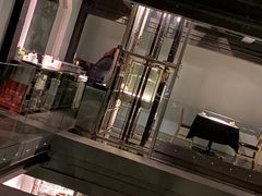 -穹六人间 people 6(岳阳路店)