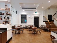 大堂-星巴克臻选(广州沙面店)