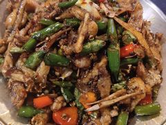 -鸿顺老铁锅美蛙鱼府(解放碑店)